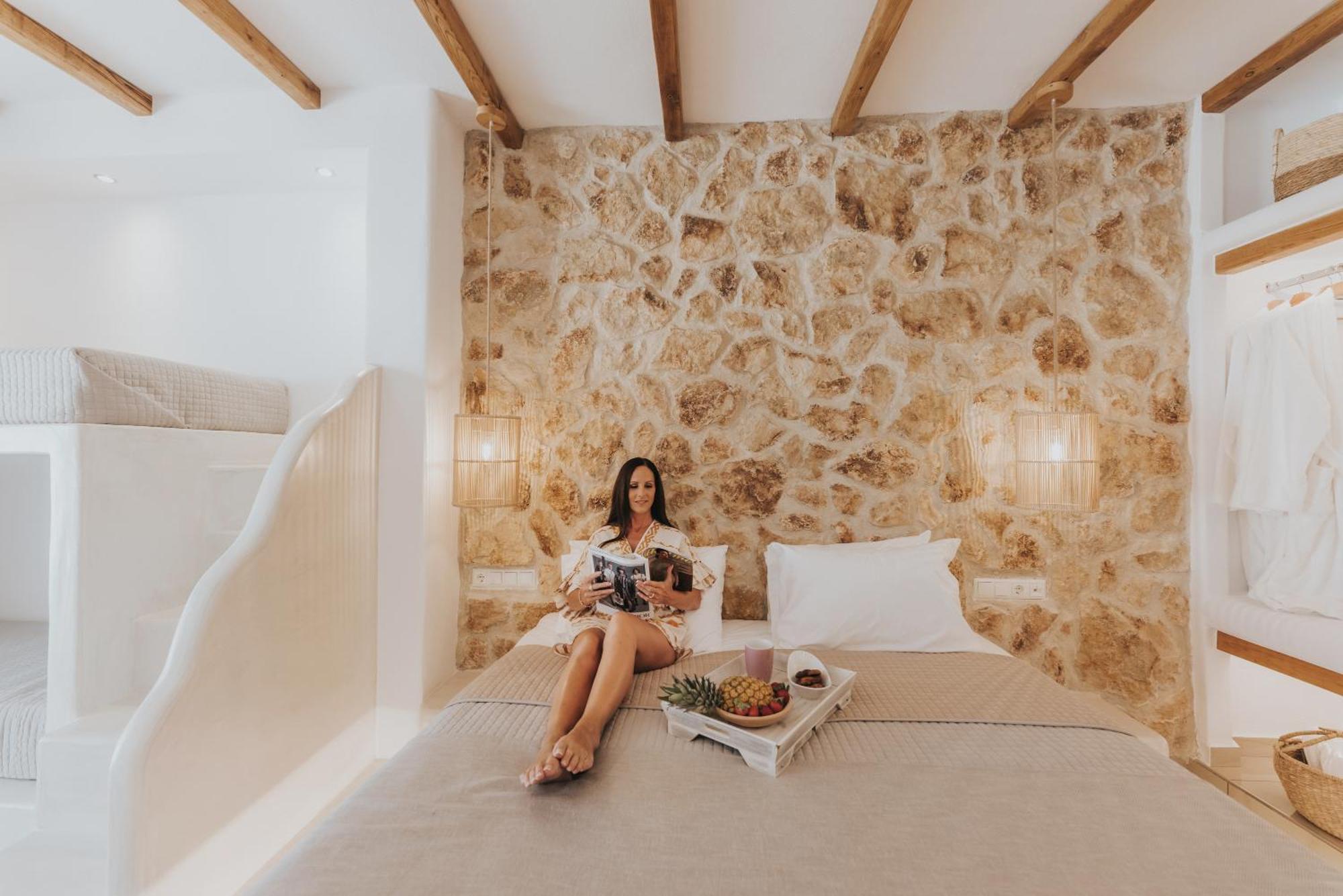 Naxos Grand Hotel Naxos City Экстерьер фото